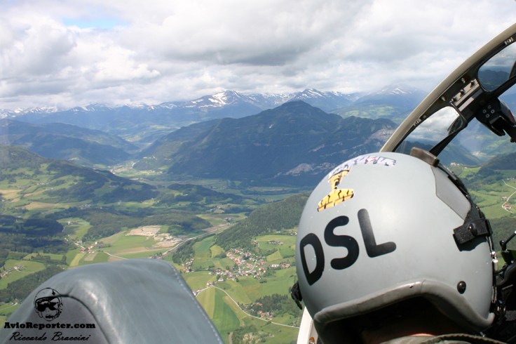 Cockpit View Saab 105 OE VIP